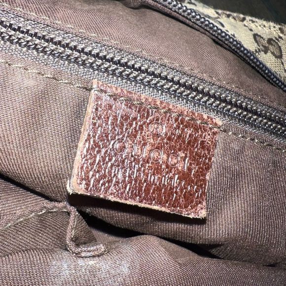 Authentic Gucci Crossbody🪷 - Picture 4 of 12